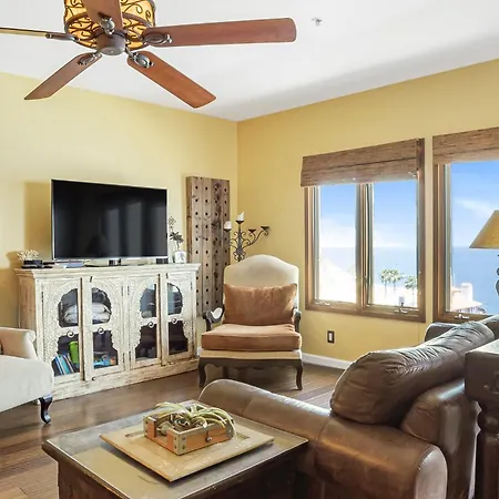 H153 - Hamilton Cove Villa 1-53